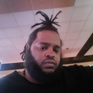 Meet your Posher, Derrick